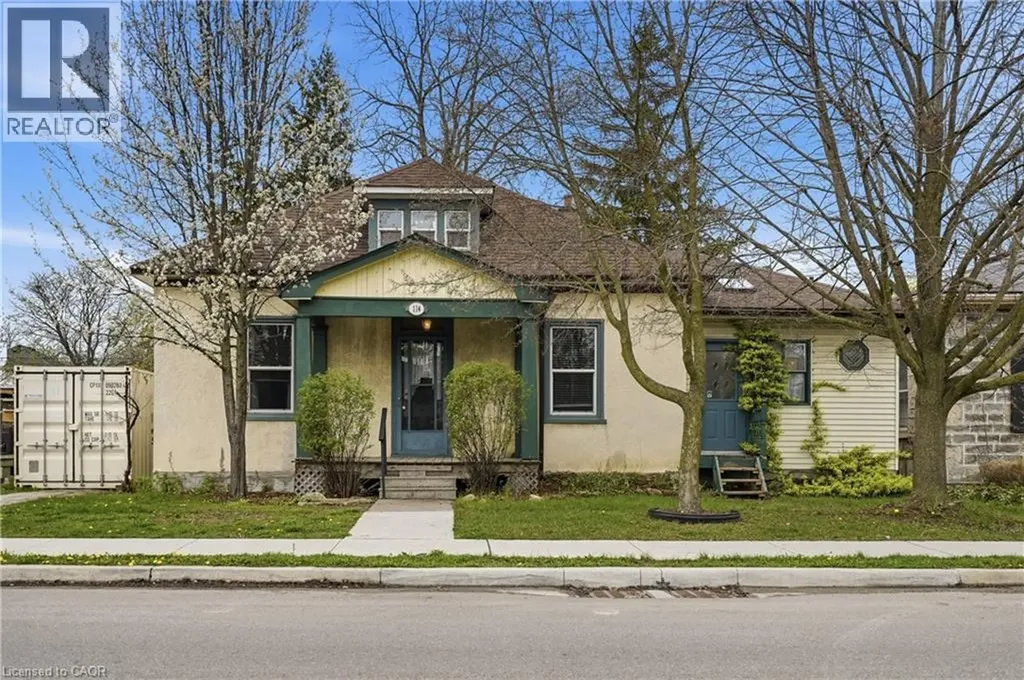 114 Grand Avenue South Cambridge ON N1S 2M2
