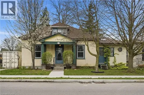114 Grand Avenue South Cambridge ON N1S 2M2