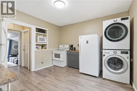 114 Grand Avenue South Cambridge ON N1S 2M2