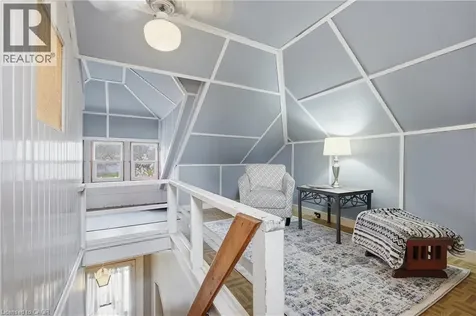 114 Grand Avenue South Cambridge ON N1S 2M2