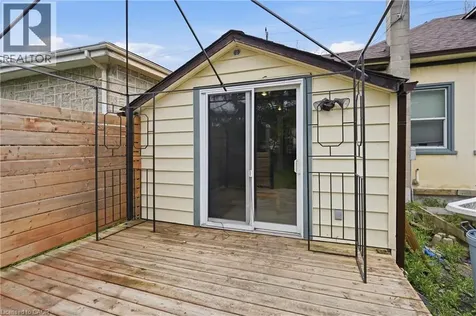 114 Grand Avenue South Cambridge ON N1S 2M2