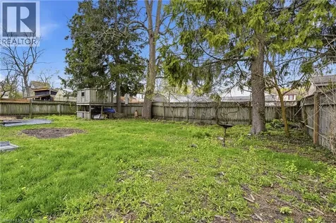 114 Grand Avenue South Cambridge ON N1S 2M2