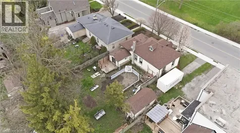 114 Grand Avenue South Cambridge ON N1S 2M2