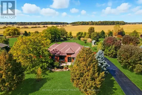 10 Featherstone Avenue Haldimand ON N0A 1P0