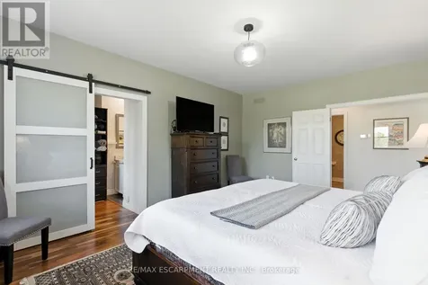 10 Featherstone Avenue Haldimand ON N0A 1P0