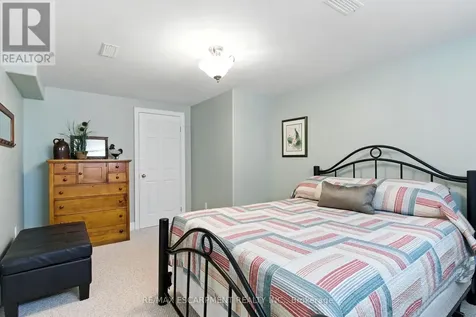 10 Featherstone Avenue Haldimand ON N0A 1P0