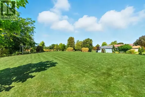 10 Featherstone Avenue Haldimand ON N0A 1P0