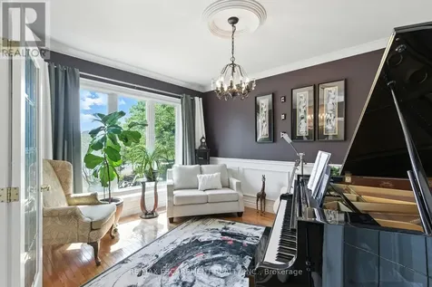 10 Featherstone Avenue Haldimand ON N0A 1P0