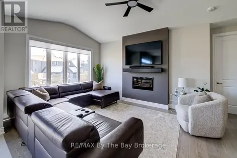 194 Mapleside Drive Wasaga Beach ON L9Z 0L4