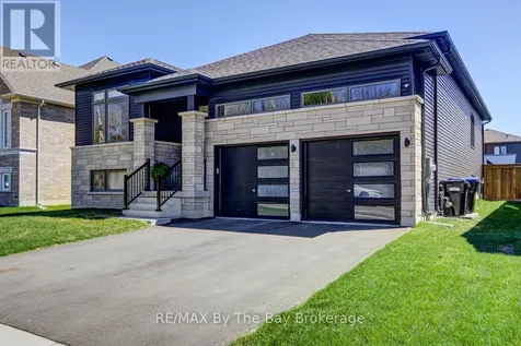 194 Mapleside Drive Wasaga Beach ON L9Z 0L4