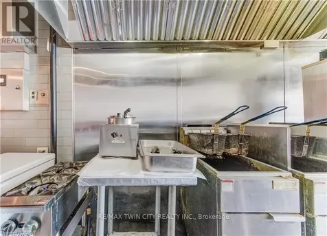 170 University Avenue Waterloo ON N2L 3E9