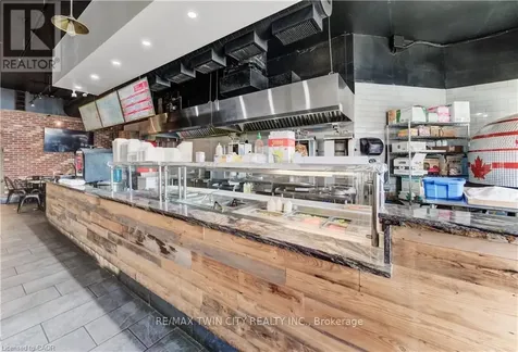 170 University Avenue Waterloo ON N2L 3E9
