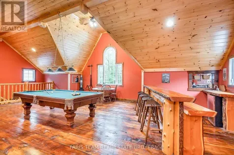 697 Lafontaine Road East Tiny ON L9M 0S5