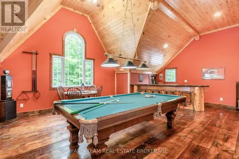 697 Lafontaine Road East Tiny ON L9M 0S5