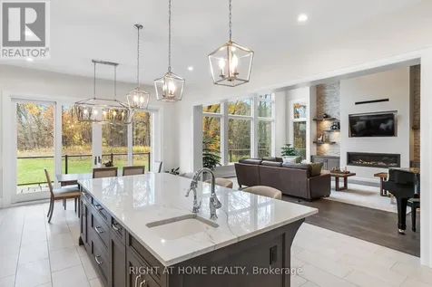 2606 Harvestmoon Lane Burlington ON L7P 0N5