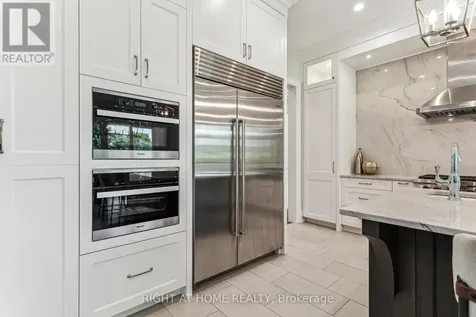 2606 Harvestmoon Lane Burlington ON L7P 0N5