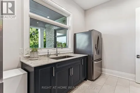 2606 Harvestmoon Lane Burlington ON L7P 0N5