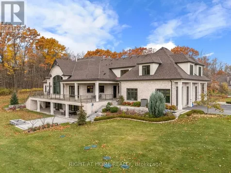2606 Harvestmoon Lane Burlington ON L7P 0N5