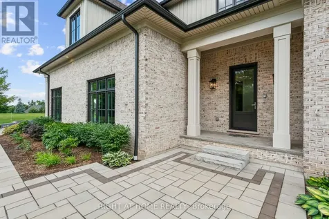 2606 Harvestmoon Lane Burlington ON L7P 0N5