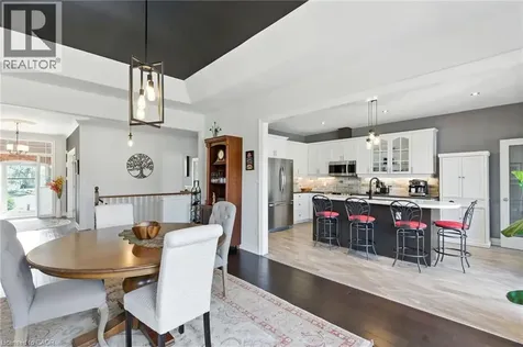 10 Featherstone Avenue Selkirk ON N0A 1P0