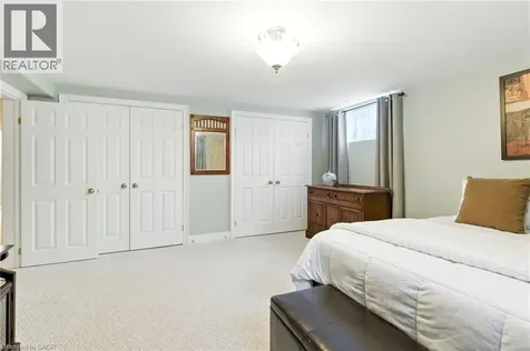 10 Featherstone Avenue Selkirk ON N0A 1P0
