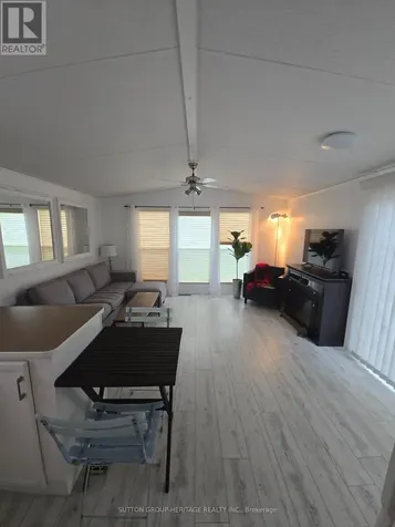 225 Platten Boulevard Scugog ON L9L 1B4