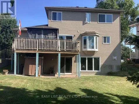 601 Macdonald Drive Gananoque ON K7G 3C3