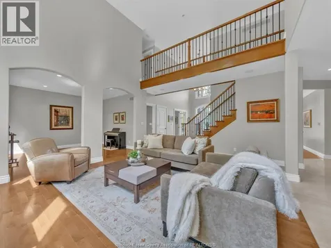 389 Bel Air Circle Lakeshore ON N8N 5H4