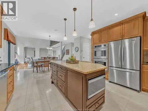 389 Bel Air Circle Lakeshore ON N8N 5H4