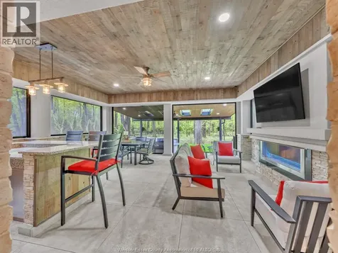 389 Bel Air Circle Lakeshore ON N8N 5H4