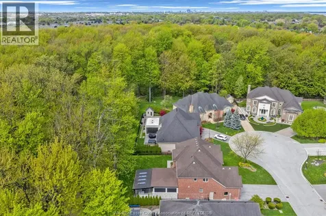 389 Bel Air Circle Lakeshore ON N8N 5H4