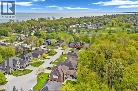 389 Bel Air Circle Lakeshore ON N8N 5H4