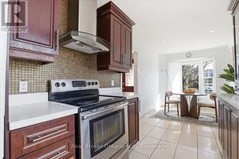 9 Holm Street Cambridge ON N3C 3N3