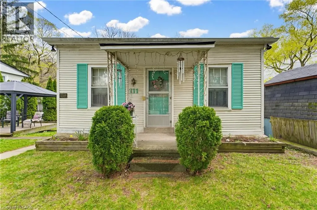 111 Sydenham Street Dundas ON L9H 2V5