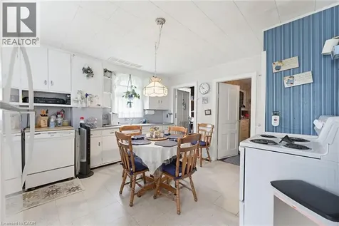 111 Sydenham Street Dundas ON L9H 2V5