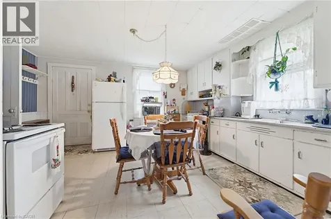 111 Sydenham Street Dundas ON L9H 2V5