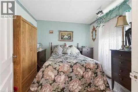 111 Sydenham Street Dundas ON L9H 2V5
