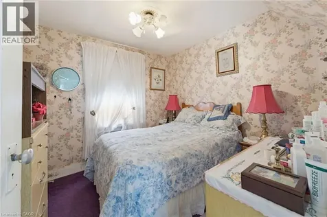 111 Sydenham Street Dundas ON L9H 2V5