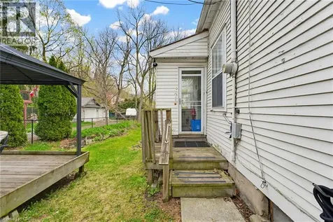 111 Sydenham Street Dundas ON L9H 2V5