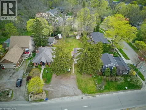 111 Sydenham Street Dundas ON L9H 2V5