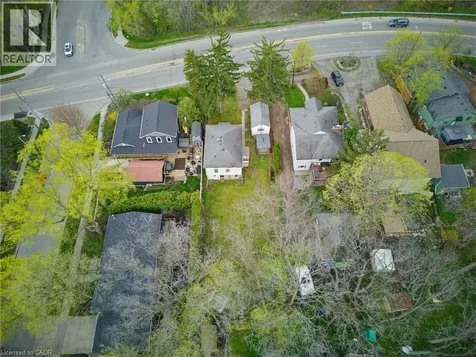 111 Sydenham Street Dundas ON L9H 2V5