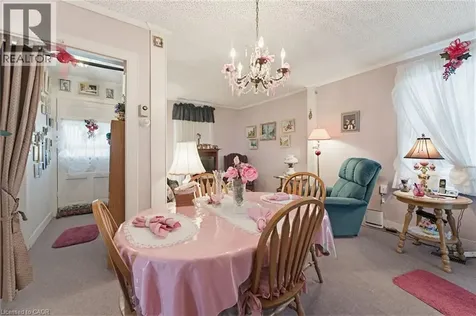 111 Sydenham Street Dundas ON L9H 2V5