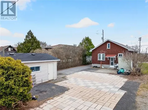 75 Regent Street Sudbury ON P3C 4B9