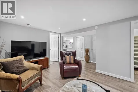42 Atwater Crescent Hamilton ON L9C 2E7
