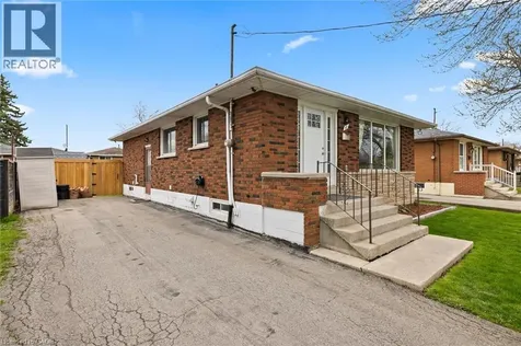 42 Atwater Crescent Hamilton ON L9C 2E7