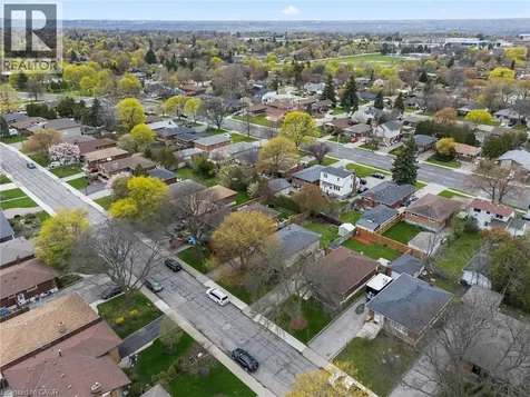 42 Atwater Crescent Hamilton ON L9C 2E7