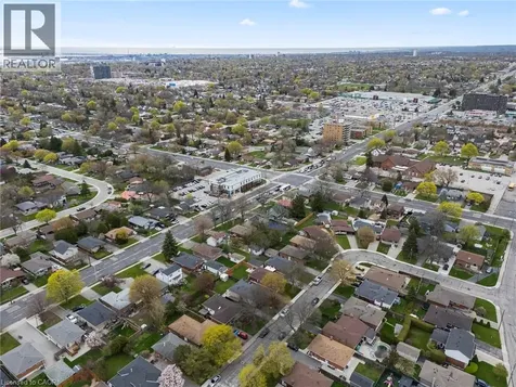 42 Atwater Crescent Hamilton ON L9C 2E7