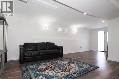 67 Hollyridge Crescent Kitchener ON N2N 3L9
