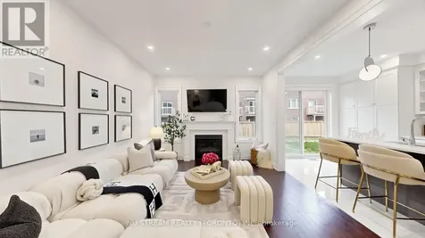 89 Hartney Drive Richmond Hill ON L4S 0K5