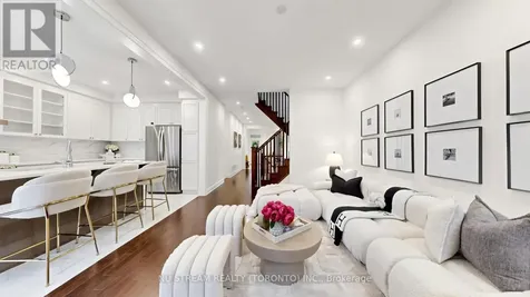 89 Hartney Drive Richmond Hill ON L4S 0K5